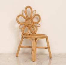 Load image into Gallery viewer, Natura Flower Rattan Kids Chair