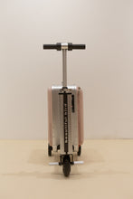 Load image into Gallery viewer, Natura Airwheel Rideable Suitcase