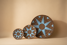 Load image into Gallery viewer, Natura Alia Wall Plate Decor