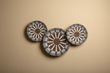 Load image into Gallery viewer, Natura Ane Wall Plate Decor