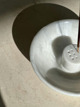 Load image into Gallery viewer, Sand&Stone Blanco Incense Holder