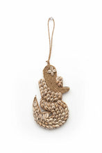 Load image into Gallery viewer, Natura Mini Shell Wall Hanging