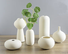 Load image into Gallery viewer, Handmade Ceramic Vase - Delta
