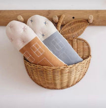 Load image into Gallery viewer, Natura Apple Rattan Wall Décor