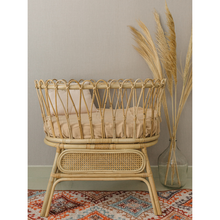 Load image into Gallery viewer, Natura Chico Rattan Baby Bassinet