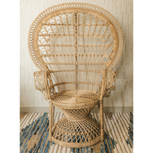 Load image into Gallery viewer, Natura Victoria Rattan Peacock Chair