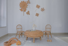 Load image into Gallery viewer, Natura Daisy Rattan Wall Décor