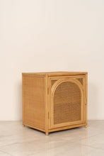 Load image into Gallery viewer, Natura Venezia Rattan Side Table
