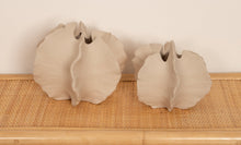 Load image into Gallery viewer, Natura Sora Vase
