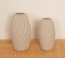 Load image into Gallery viewer, Natura Tari Vase
