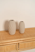 Load image into Gallery viewer, Natura Tari Vase
