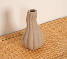 Load image into Gallery viewer, Natura Zucca Vase
