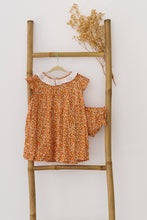 Load image into Gallery viewer, Natura Orange Floral Meline - Set of 2
