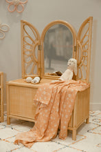 Load image into Gallery viewer, Natura Daisy Kids Rattan Vanity
