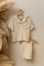 Load image into Gallery viewer, Natura Rumi Pyjamas Set

