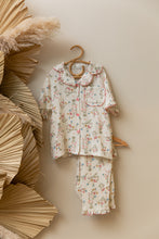 Load image into Gallery viewer, Natura Marie Pajamas Set
