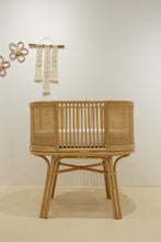 Load image into Gallery viewer, Natura Dora Rattan Bassinet
