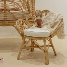 Load image into Gallery viewer, Natura Daisy Kids Rattan Chair
