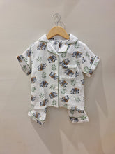Load image into Gallery viewer, Natura Wren Pyjamas Set
