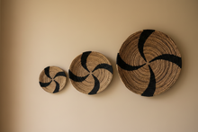 Load image into Gallery viewer, Natura Asmi Wall Plate Decor
