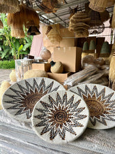 Load image into Gallery viewer, Natura Anisa Wall Plate Decor
