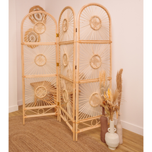 Load image into Gallery viewer, Natura Camellia Rattan Divider
